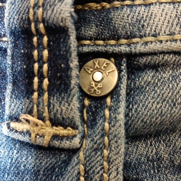 TK Axel Men's Distressed Jeans. - Picture 7 of 14